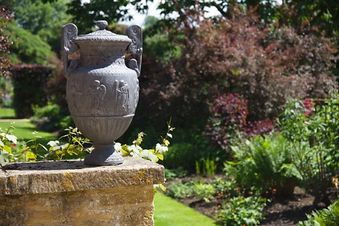 2018-06-02-Hidcote-Manor-NT-0035.jpg